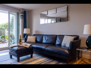 Photo 17- click for photo gallery